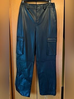 Women's Apt. 9® + Cara Santana Faux Leather Cargo Pants Size 4 NEW $68 black